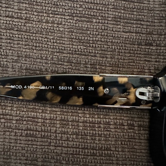 VERSACE Medusa Sunglasses EUC with case - Picture 7 of 7